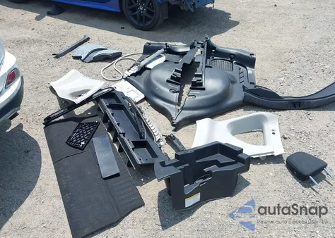 2018 Toyota Rav4 Xle from USA, damaged, VIN 2T3RFREVXJW749741